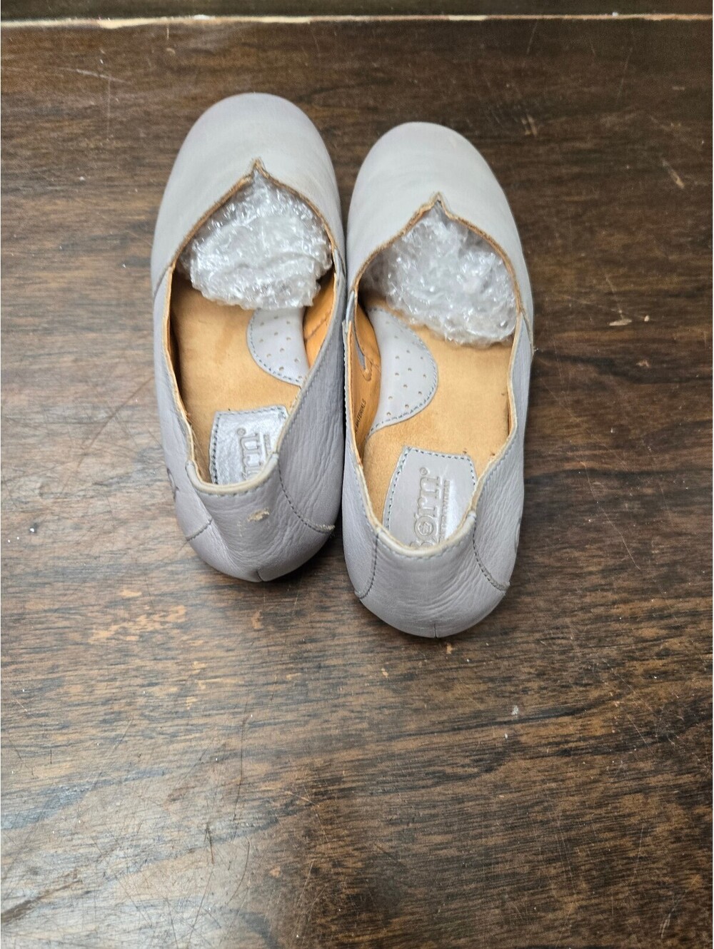 Born Women's Leather Slip-On Loafers, Size 7.5M, Light Gray - Picture 2 of 8